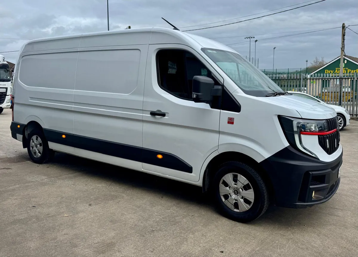Renault Master 2025 L3H2 - Image 3