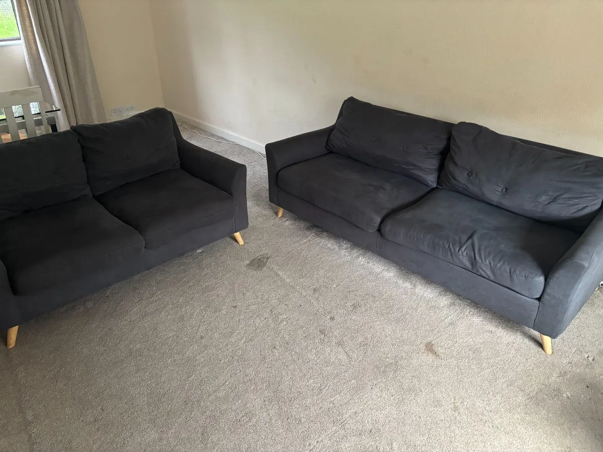 Sofa Suite 2 piece - Image 3