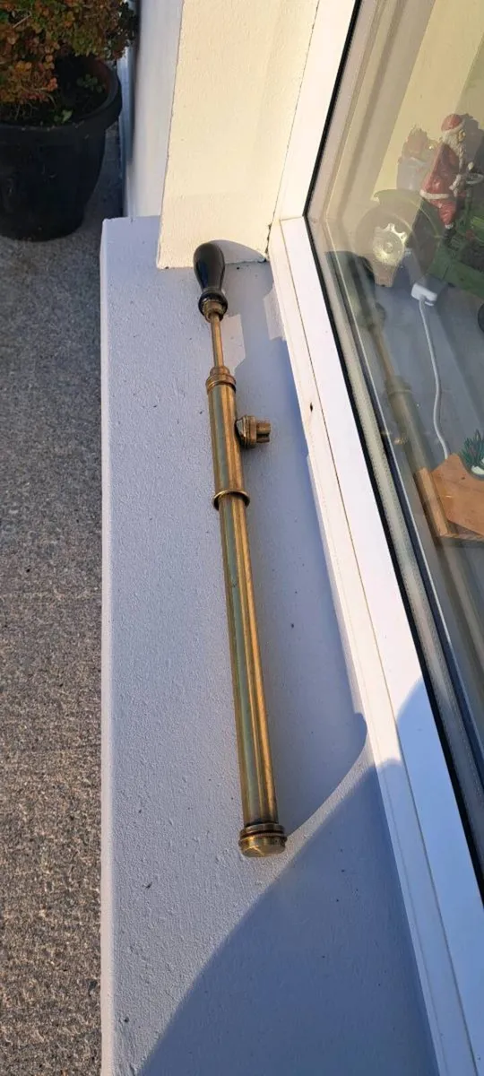 Old brass rose bush sprayer - Image 1