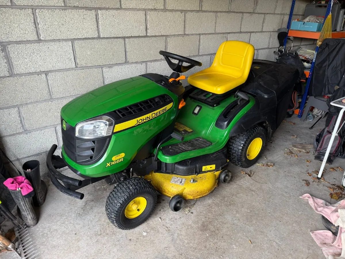 JOHN DEERE X166R Lawnmower - Image 4