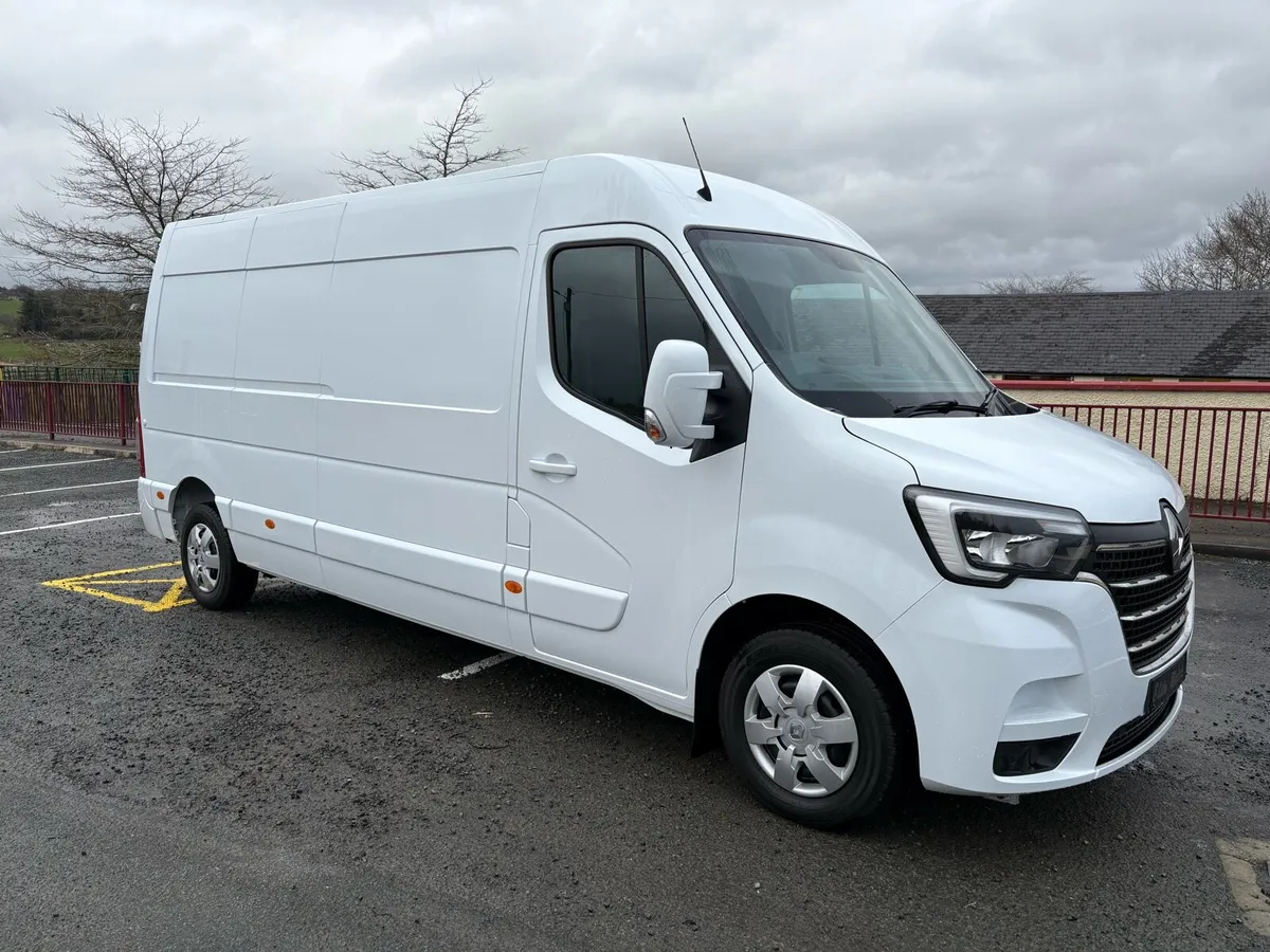 2023 (232) RENAULT MASTER LM35 2.3 135BHP - Image 1