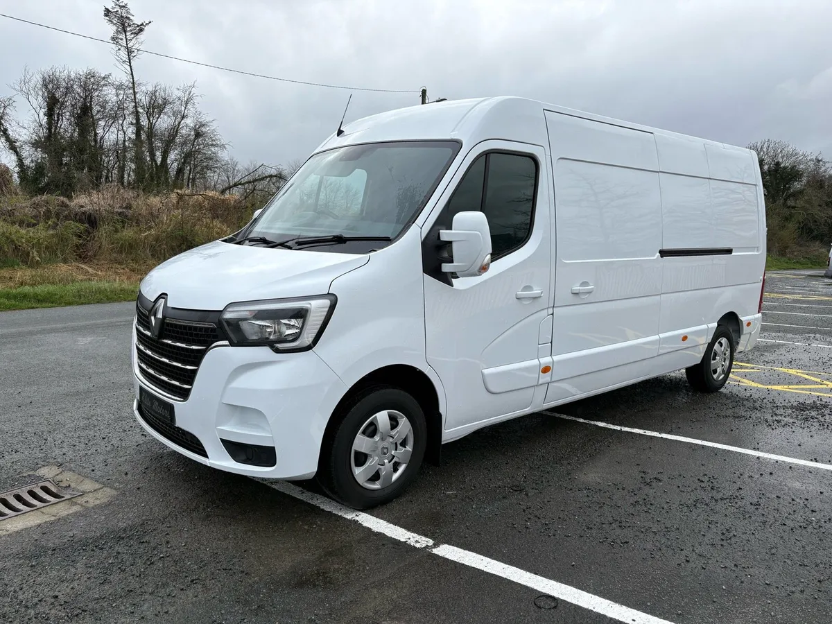2023 (232) RENAULT MASTER LM35 2.3 135BHP - Image 4