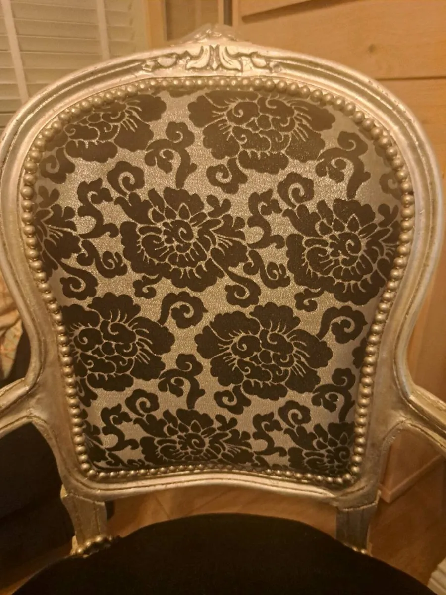 Silver Chair - Image 2