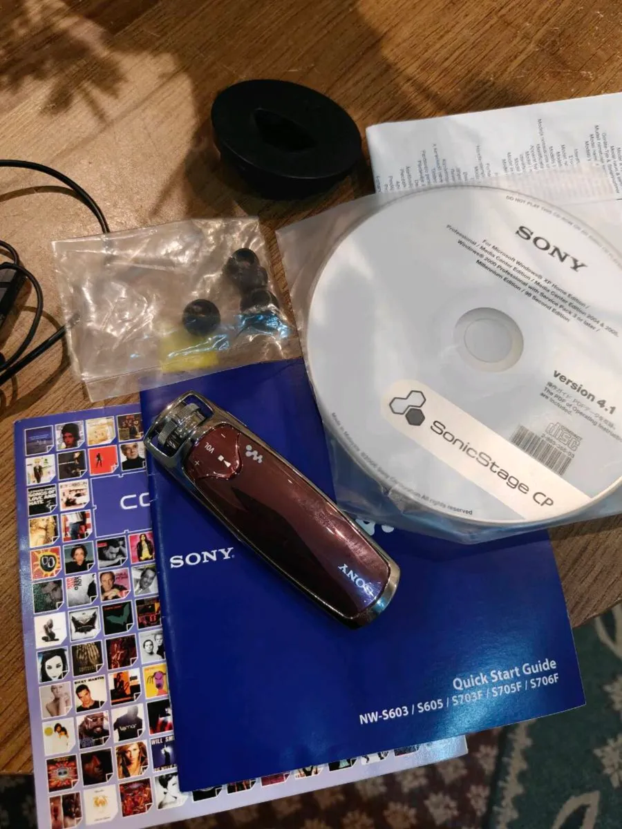 sony walkman nw-s703f digital music player - Image 1