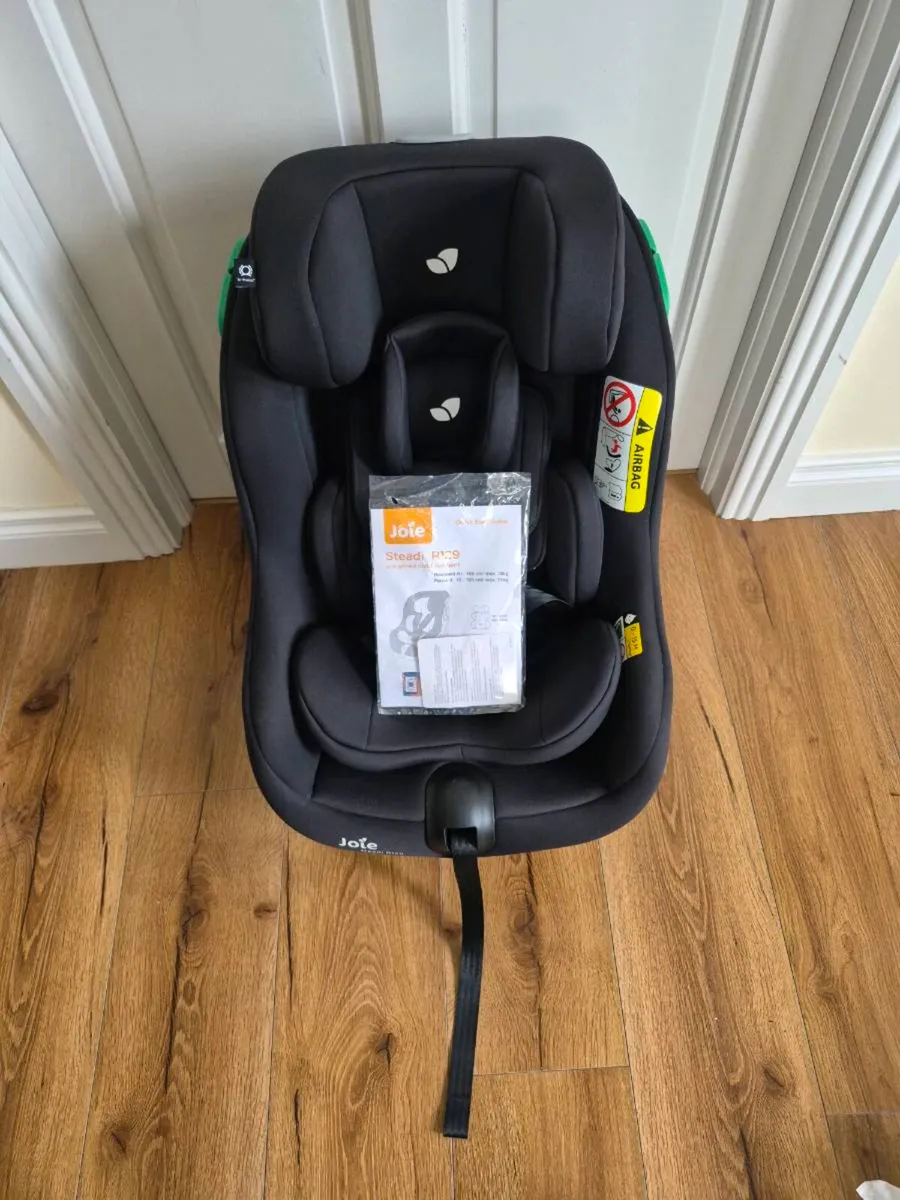 Car seat - Image 1