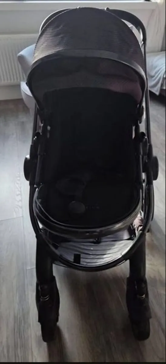 icandy Cerium and maxi cosi car seat - Image 4