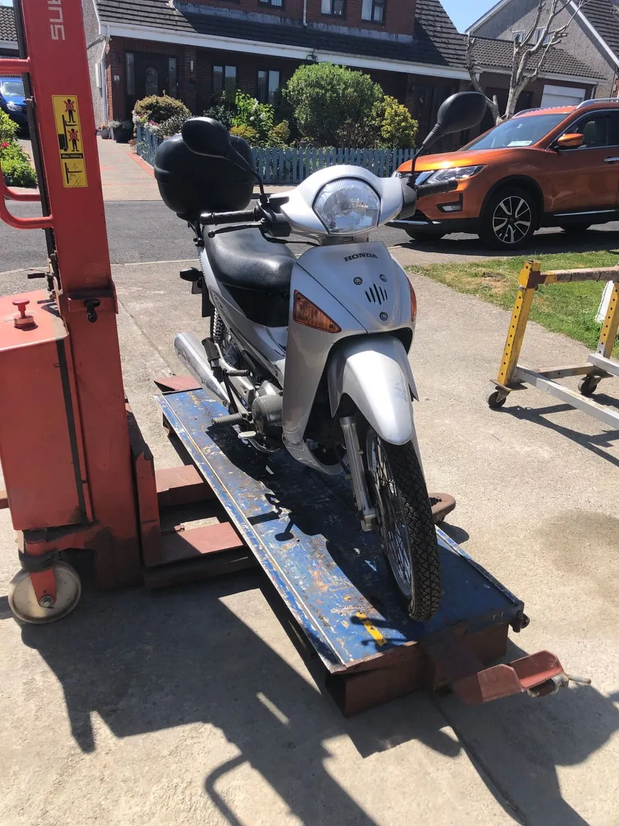 Motorcycle - Image 2