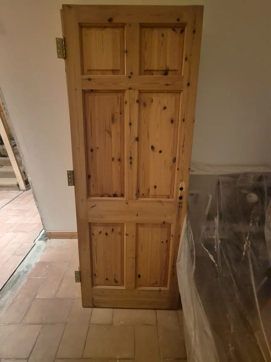 Internal pine doors