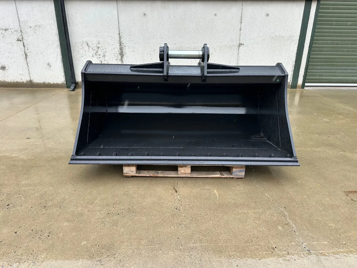 New 20 Ton 84" Grading Bucket Bolt On Blade - Image 2