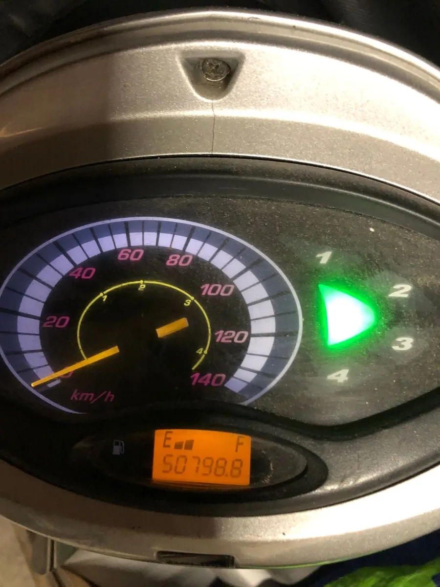 Motorcycle - Image 4