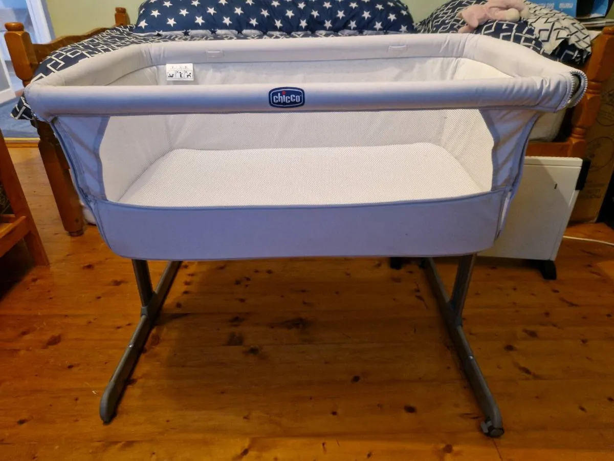 Next to me Crib - Image 2