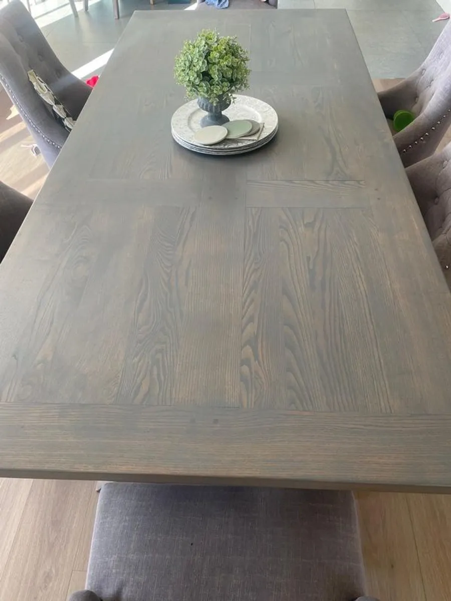 dining table - Image 1
