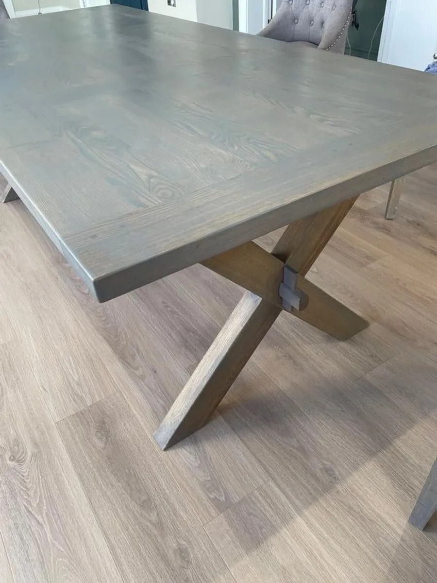 dining table - Image 4