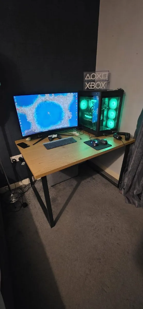 Dining table - Image 2