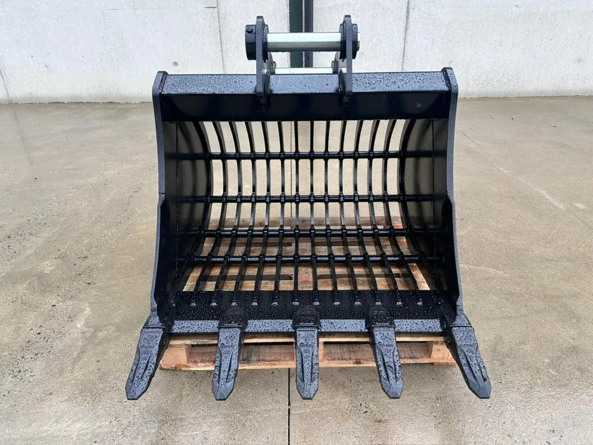 New DCE 13 Ton 48" Riddle Bucket, 65mm Pins - Image 2