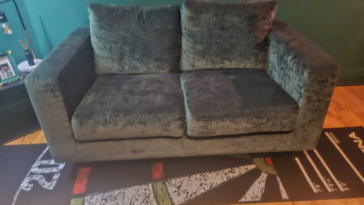 Sofa 2.5 seater - Image 1