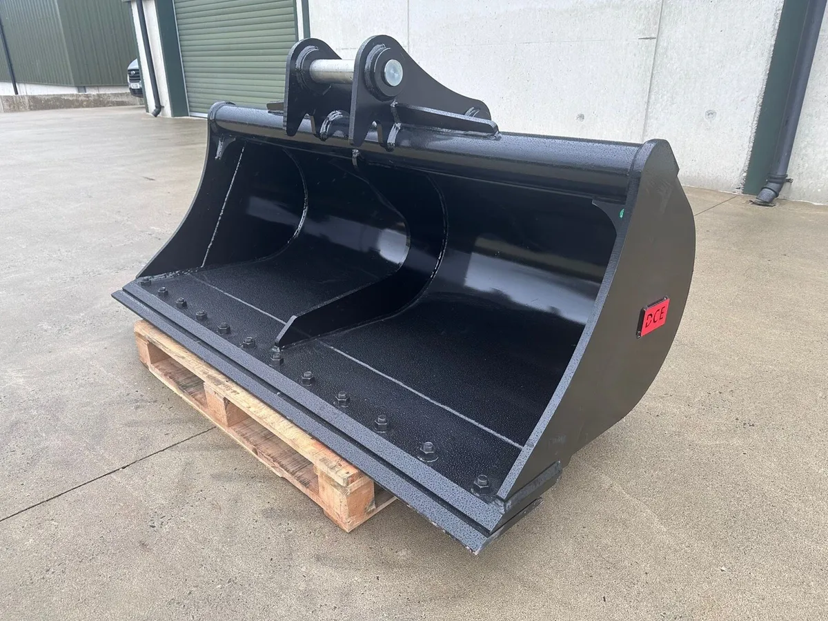 For sale new 13 ton grading bucket - Image 1