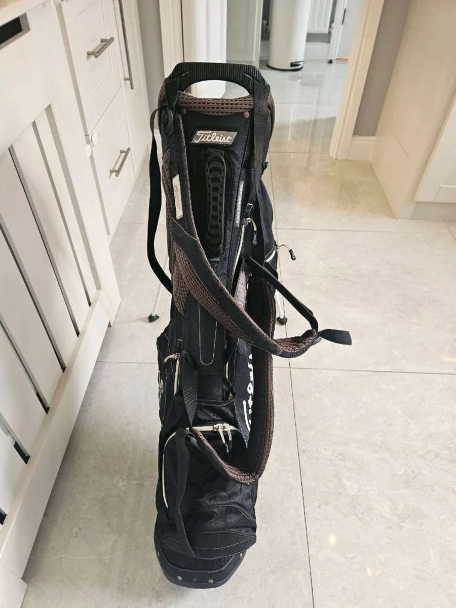 Titleist Golf Bag - Image 3