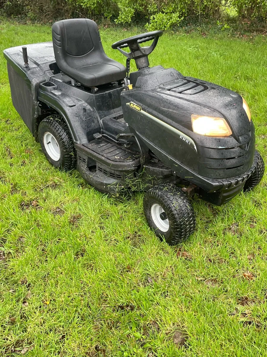 Alpina Ride on Lawnmower 2016 - Image 1