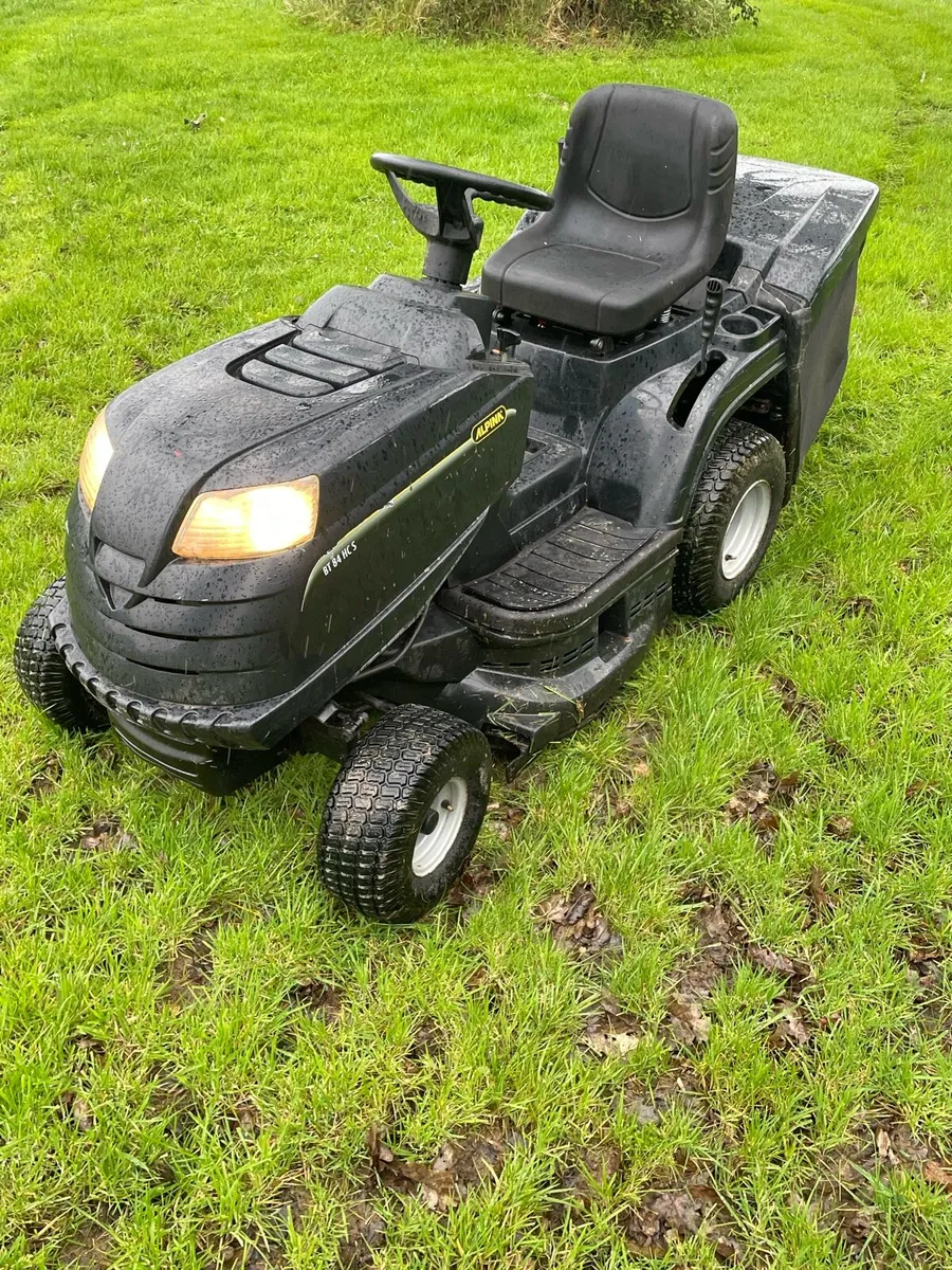 Alpina Ride on Lawnmower 2016 - Image 2