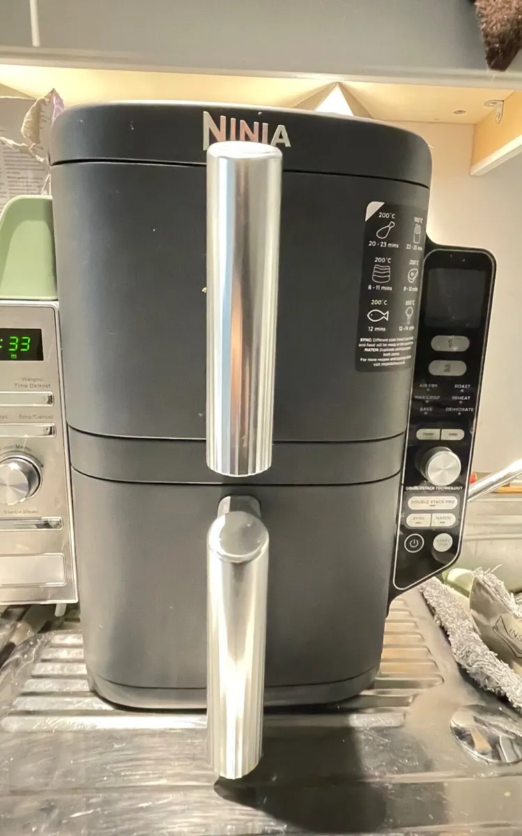NINJA 9.5L DOUBLE STACK DUAL ZONE AIR FRYER - Image 1
