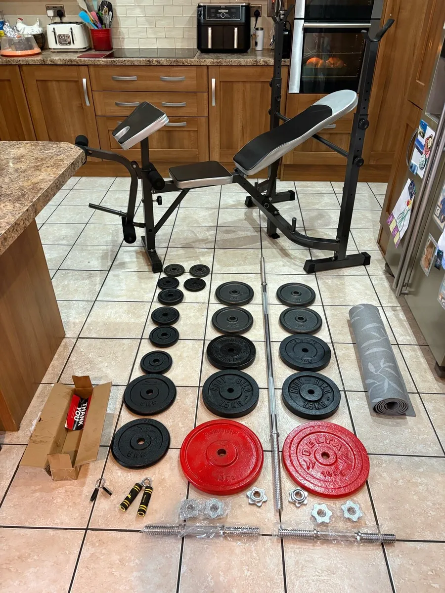 LARGE SIZED WEIGHT BENCH, 100KG METAL WEIGHT SET!! - Image 1