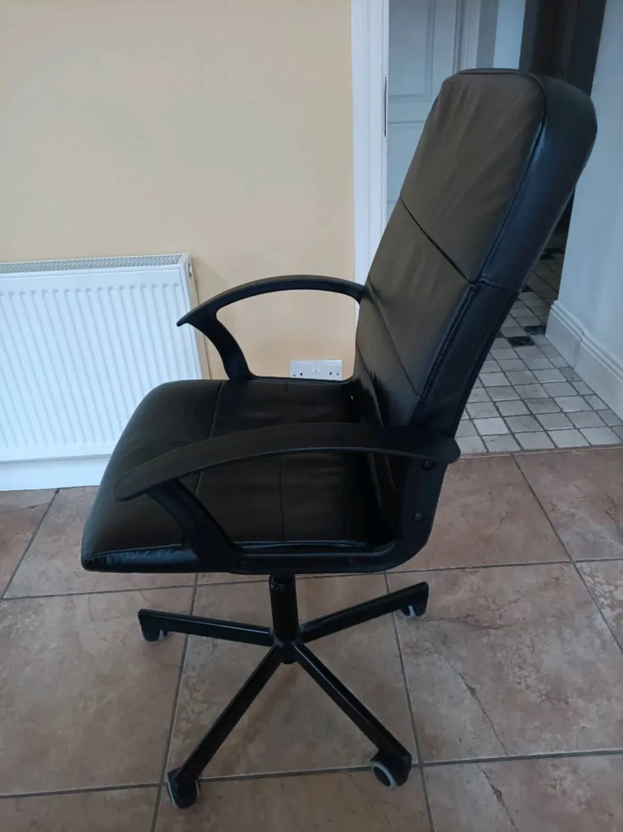 Office chair - Image 2