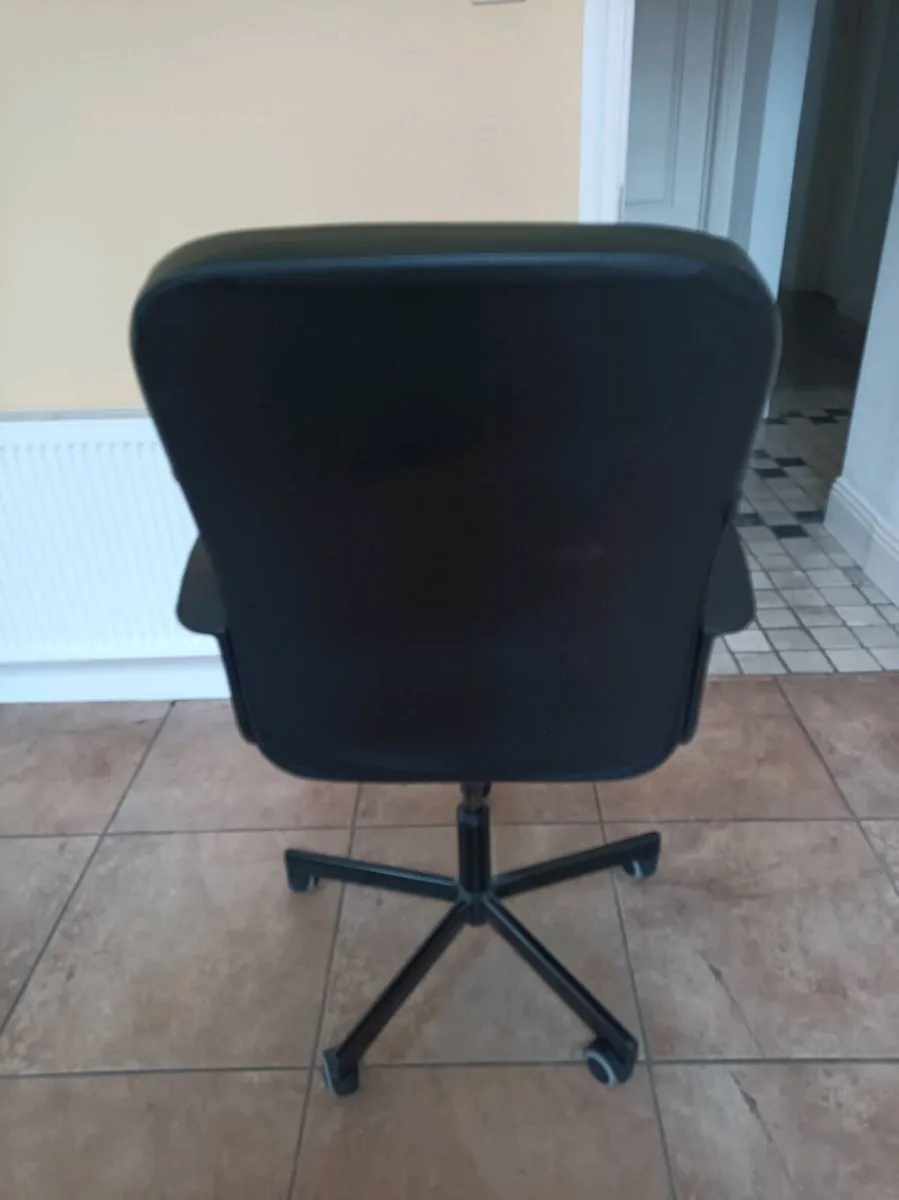 Office chair - Image 3