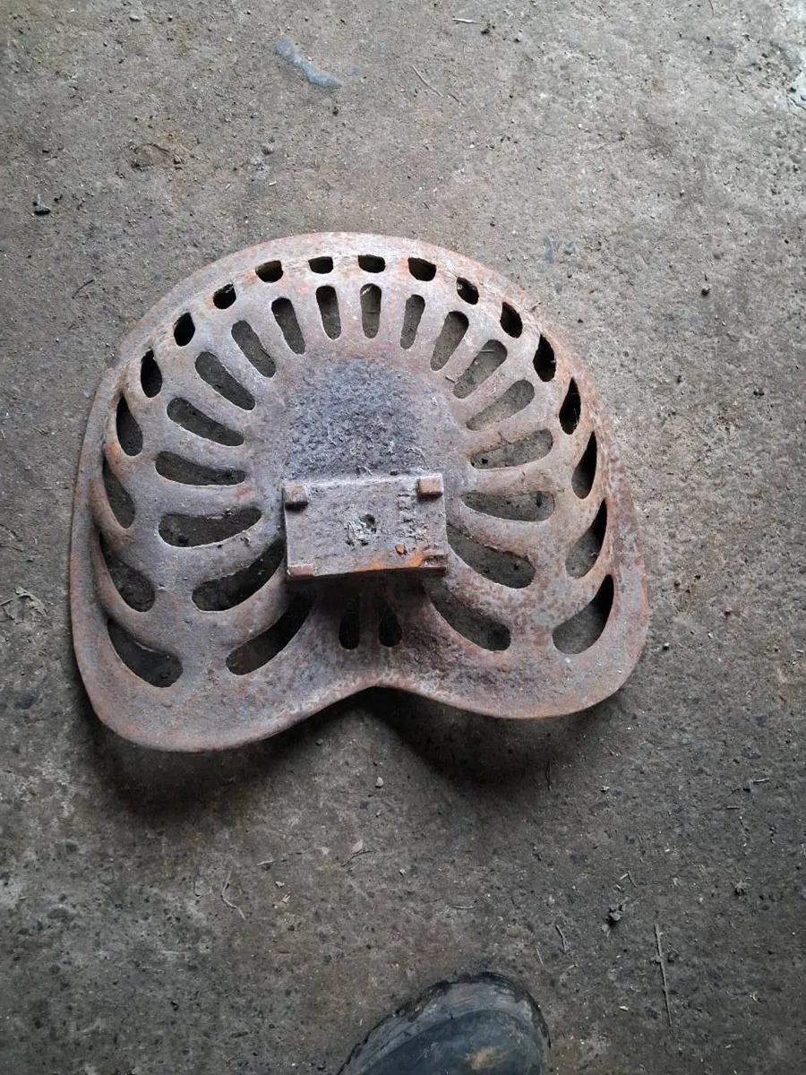 Cast Iron Seats - Image 4