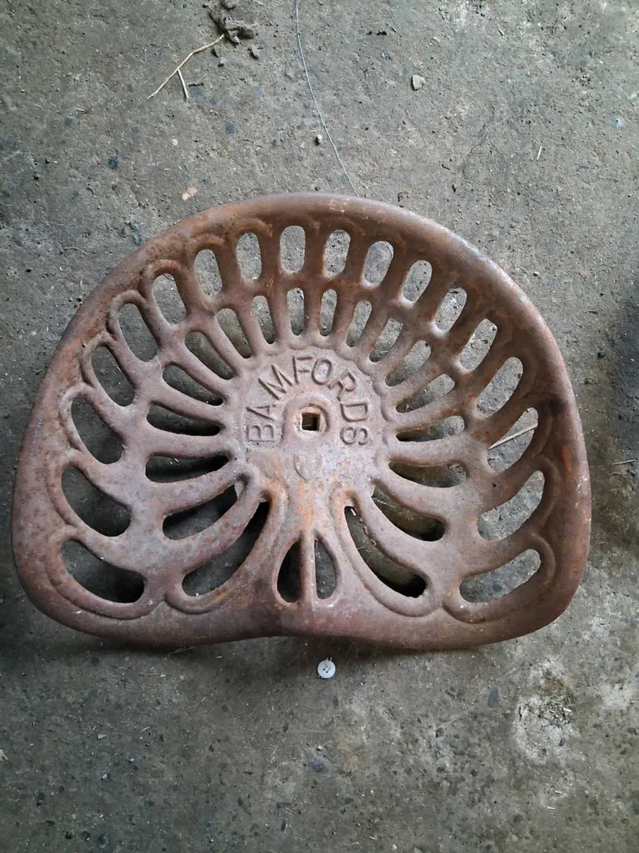 Cast Iron Seats - Image 2