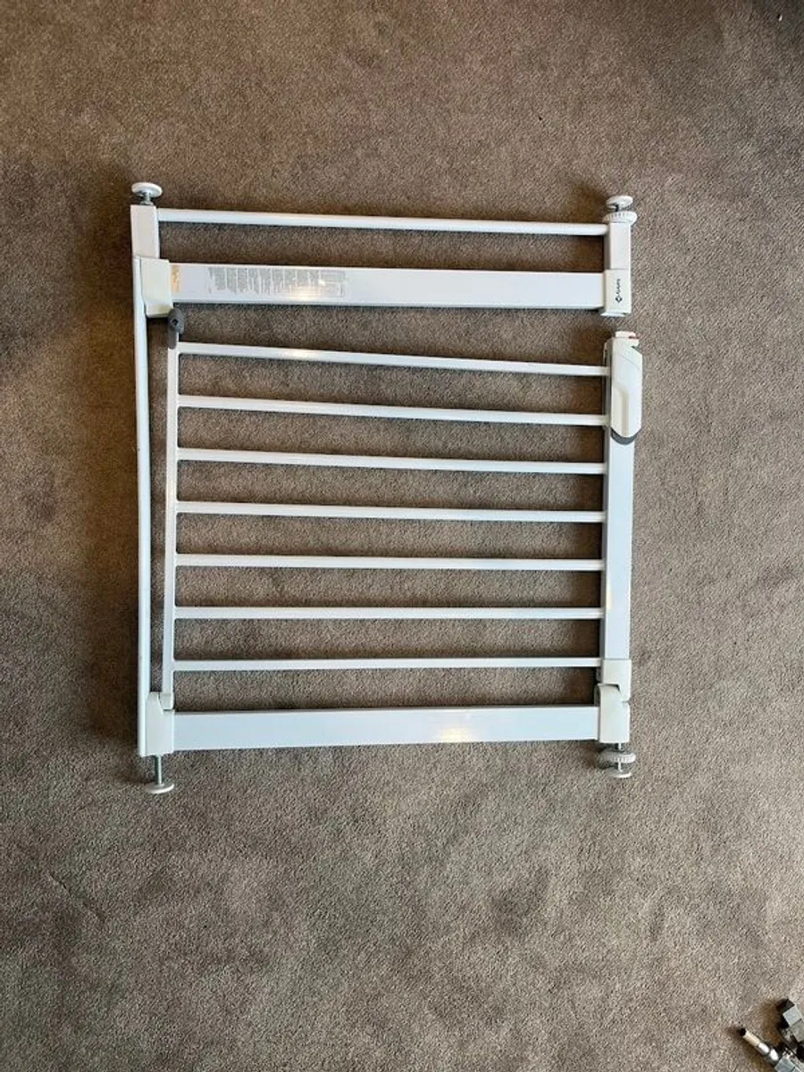 Safety 1st Stairgate with extension - Image 1