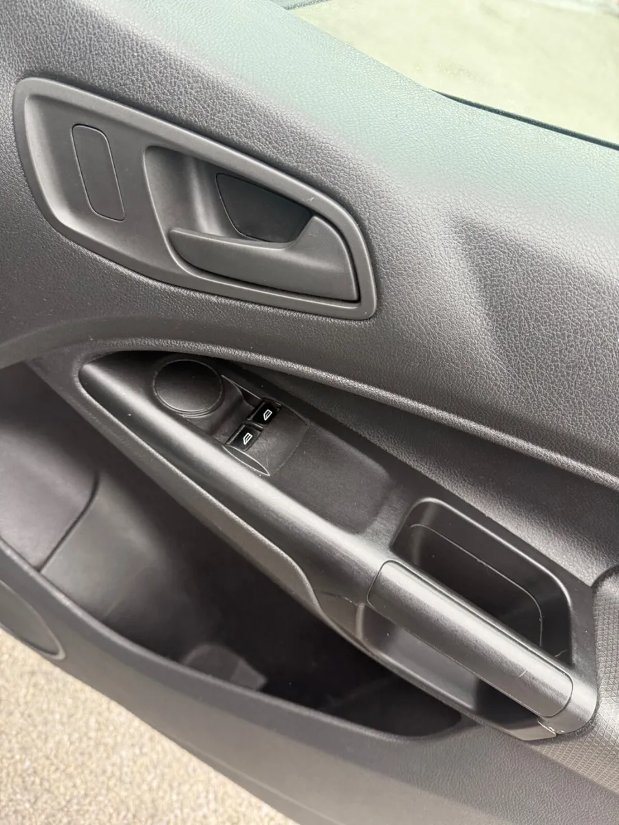 FORD TRANSIT CONNECT TAX/NCT 10/26 - Image 3