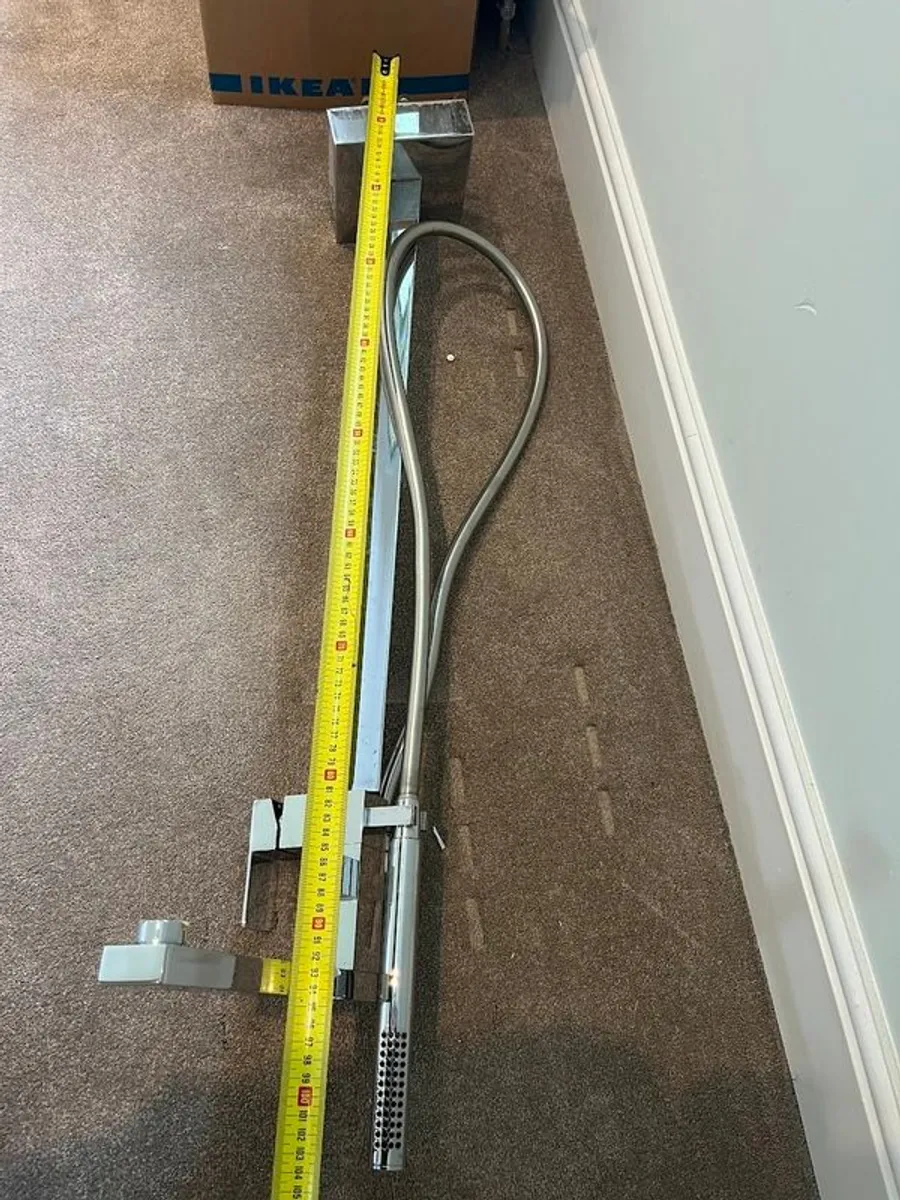 Free-standing bath tap - Image 2