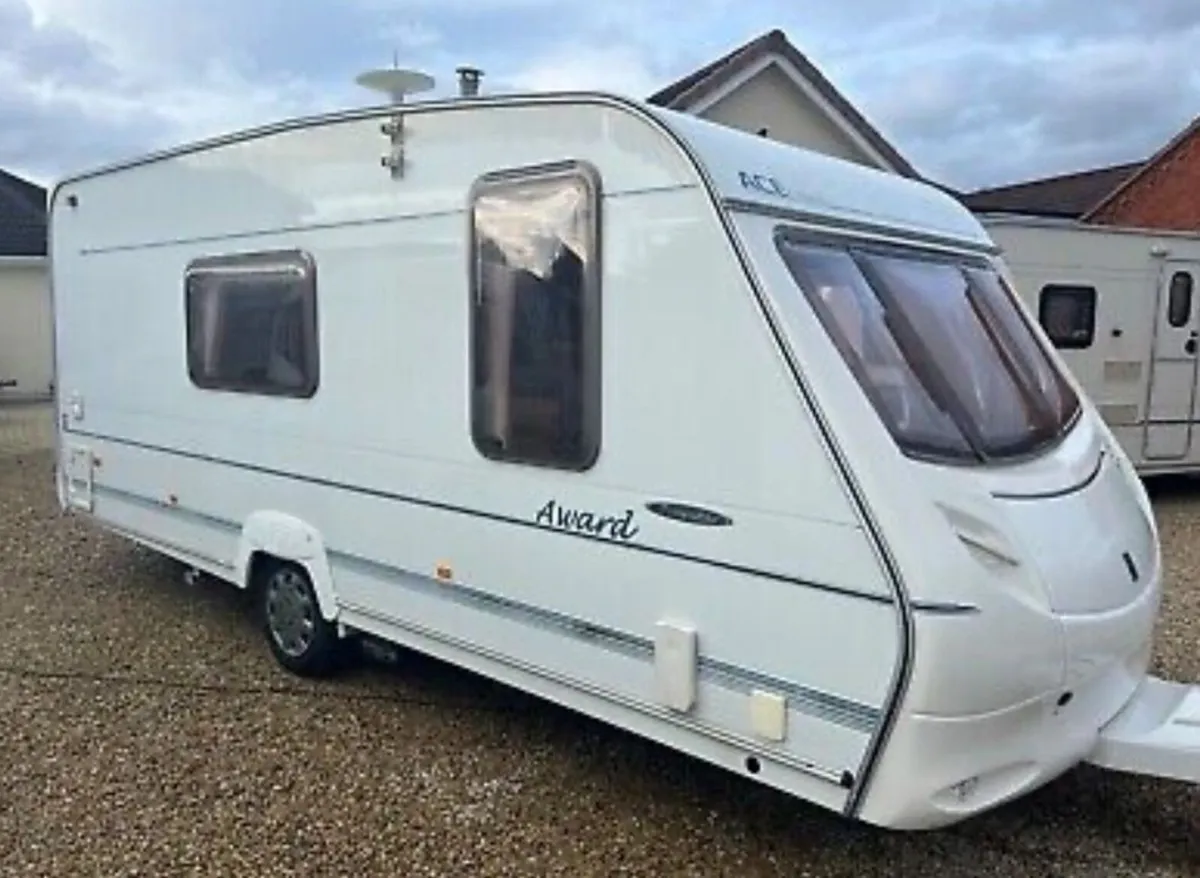 Ace Award 4/5 Berth Caravan For Sale - Image 1