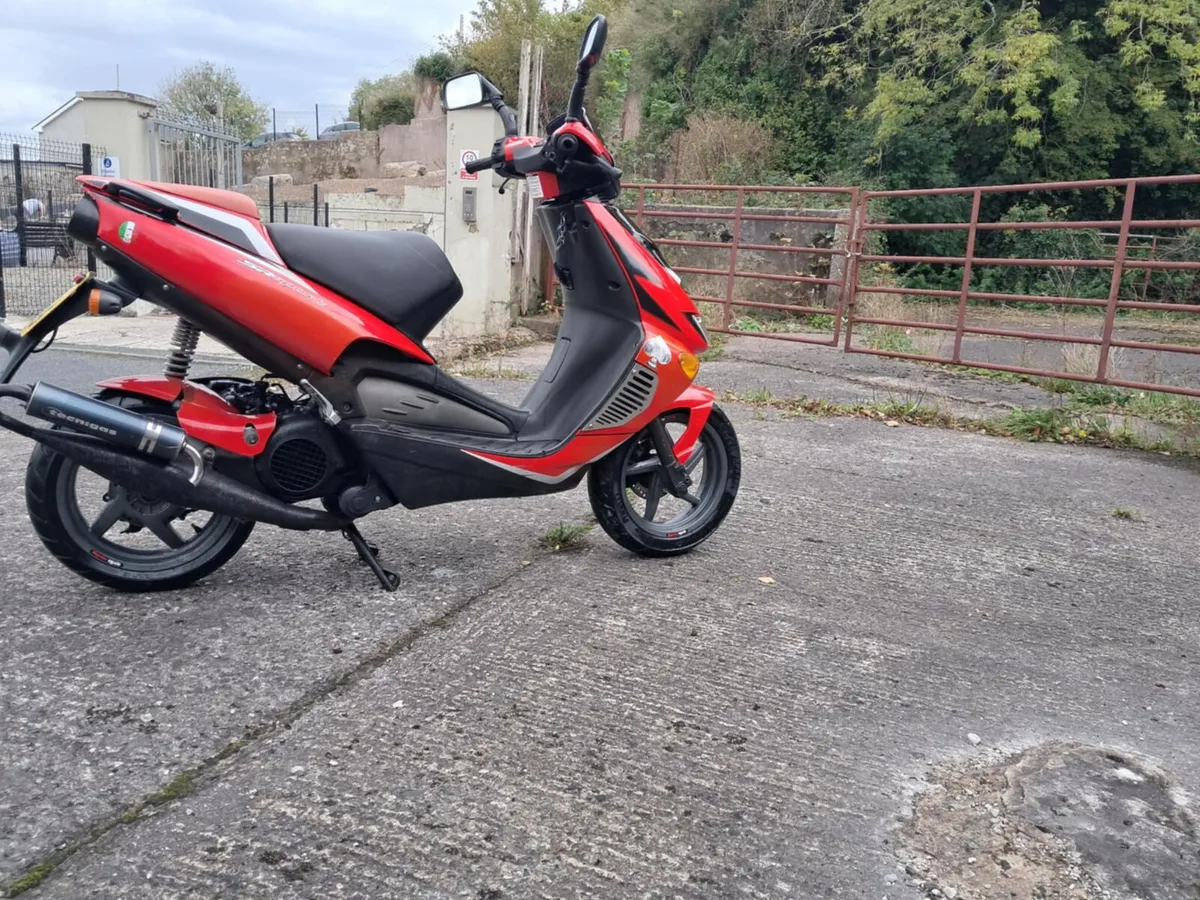 😱2 scooters 125 Aprilia SR - Image 4