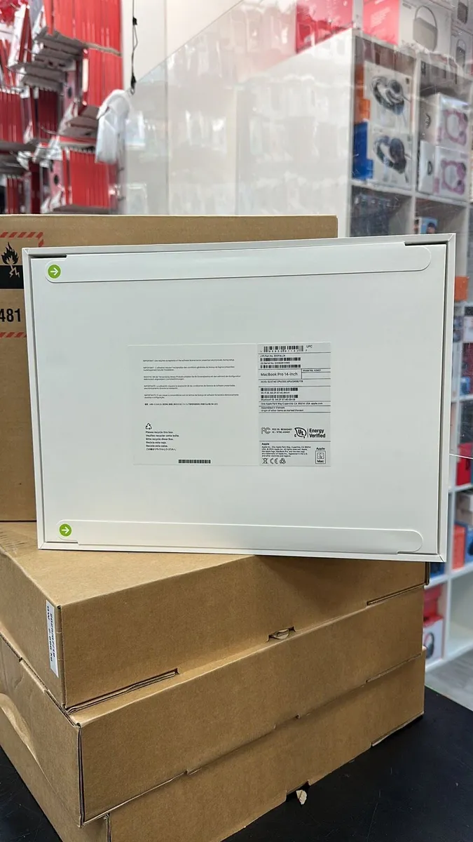 MacBook M4 Pro brand new 24gb Ram/ 1Tb SSD