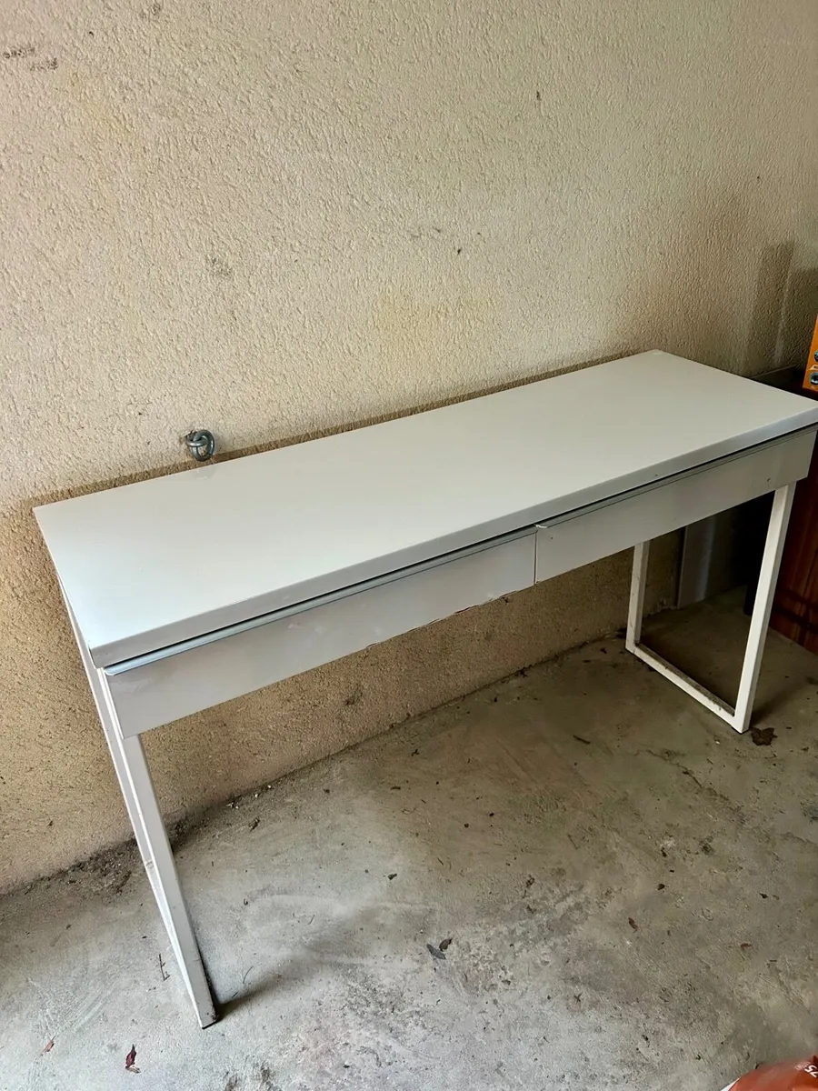 White Desk  with Drawers (Glossy finish) - Image 4