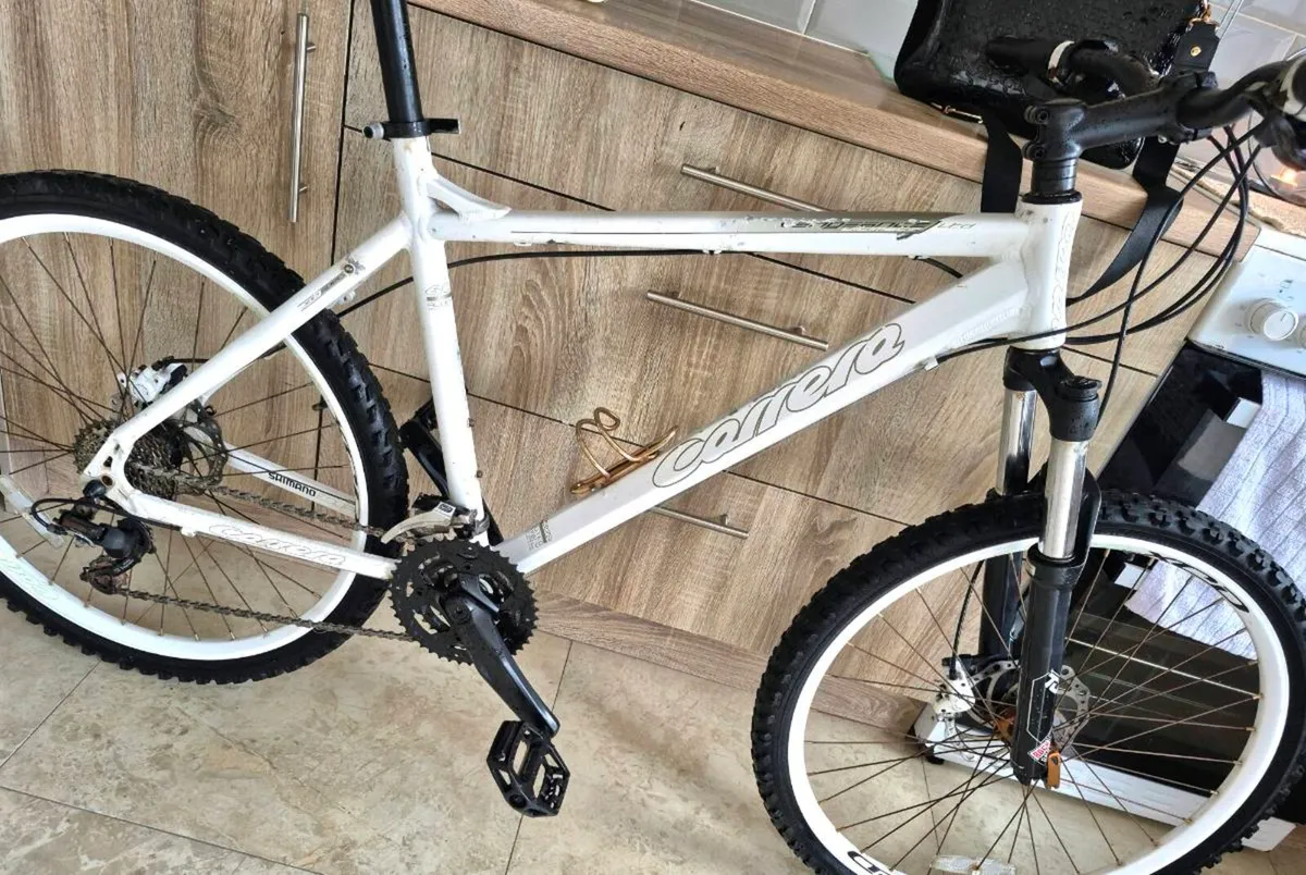 ADULTS CARRERA VENGEANCE ULTIMATE  BIKE 18 INCH AL - Image 2