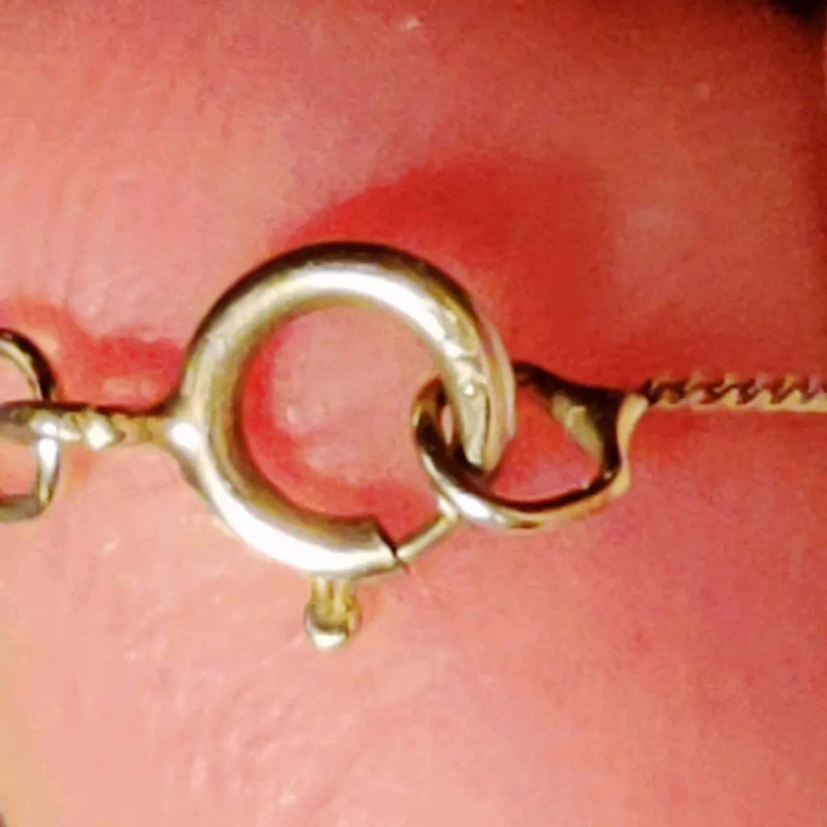 RARE, CELTIC TWIRL, 9CT White Gold 18"New Necklace - Image 3