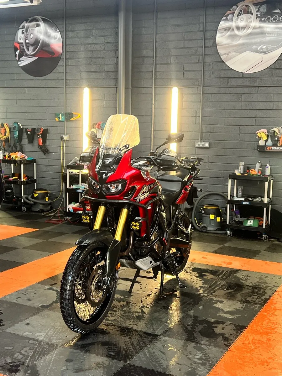AFRICA TWIN - Image 1