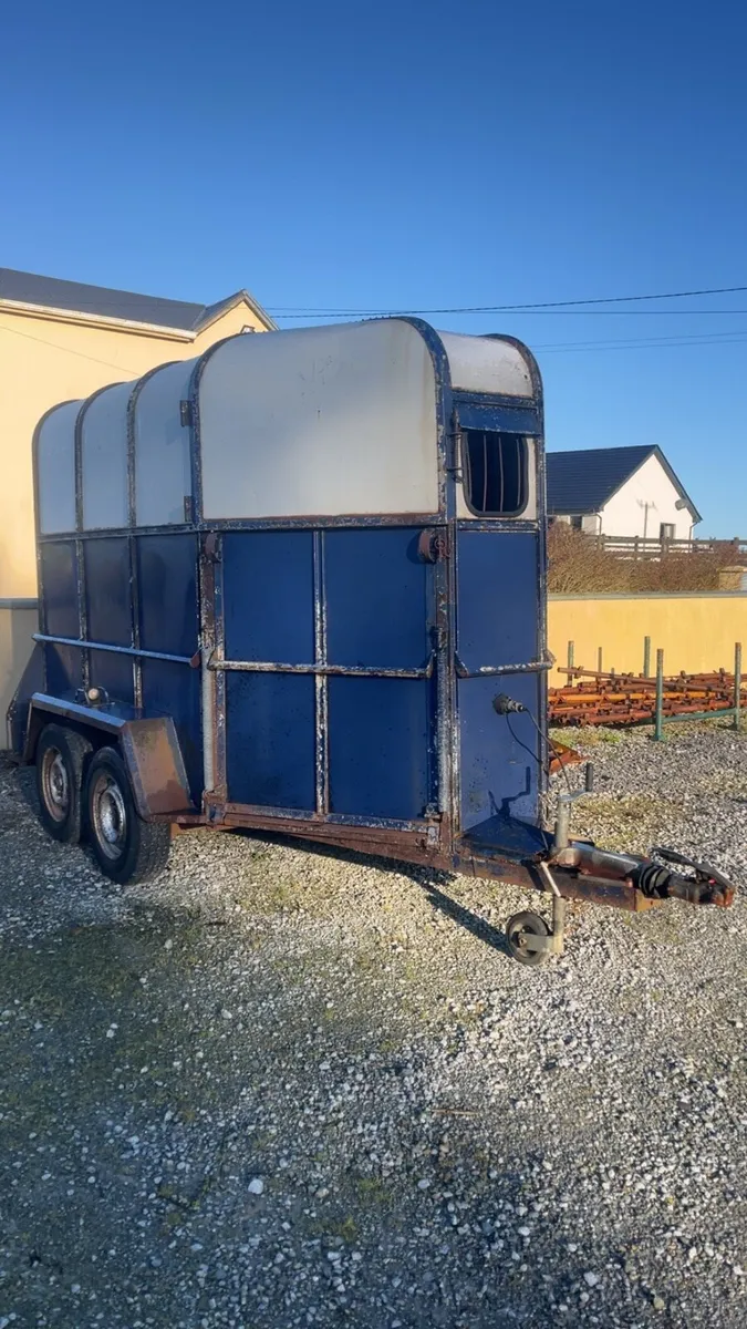 Horsebox - Image 1