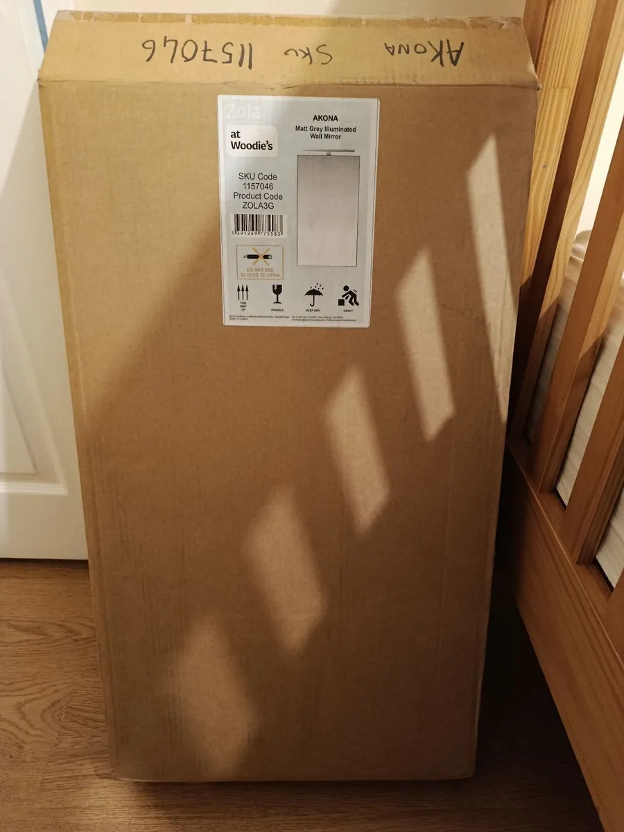 Bathroom mirror - Image 1