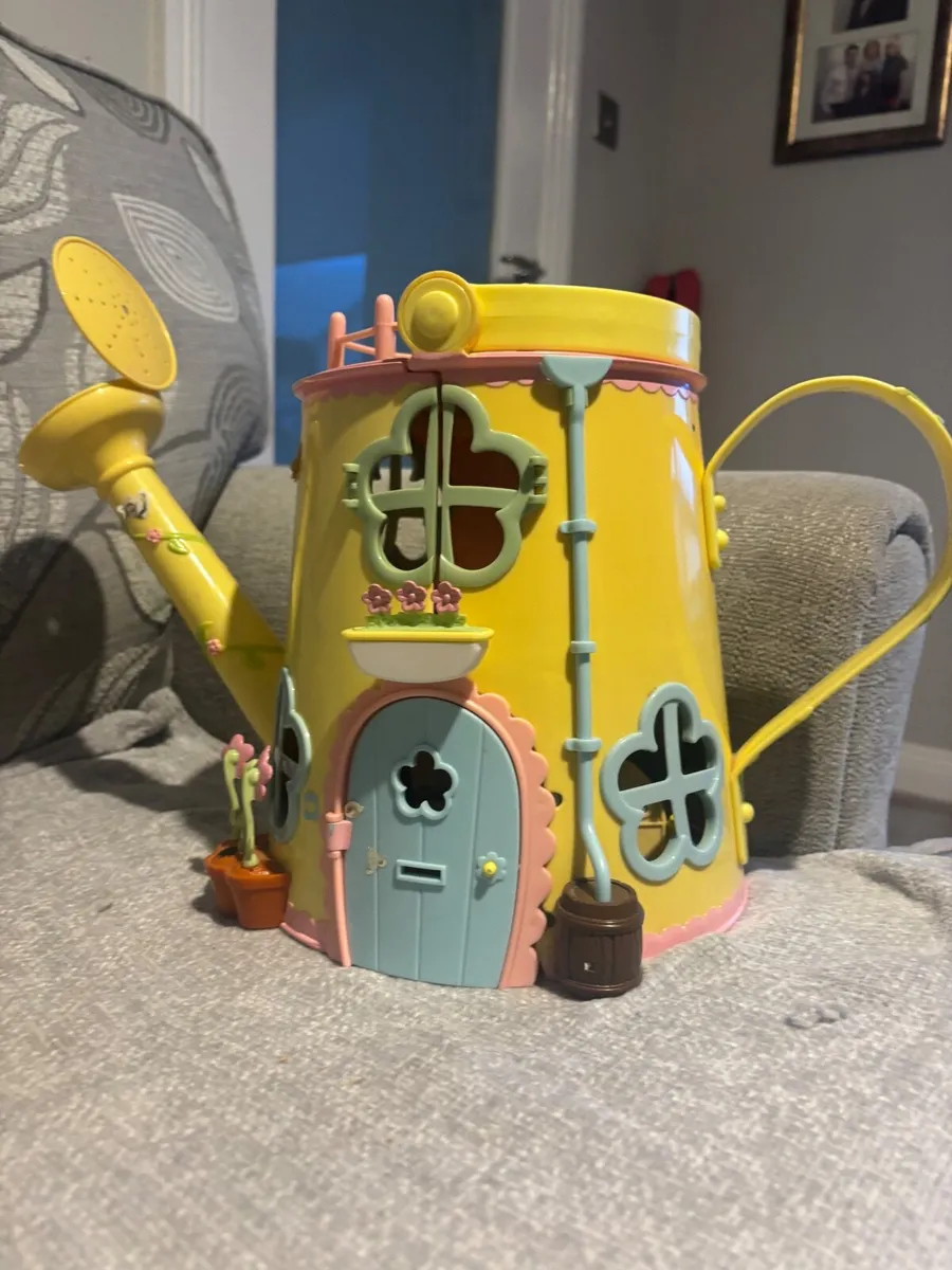 Fifi and the flowertot Toys - Image 1