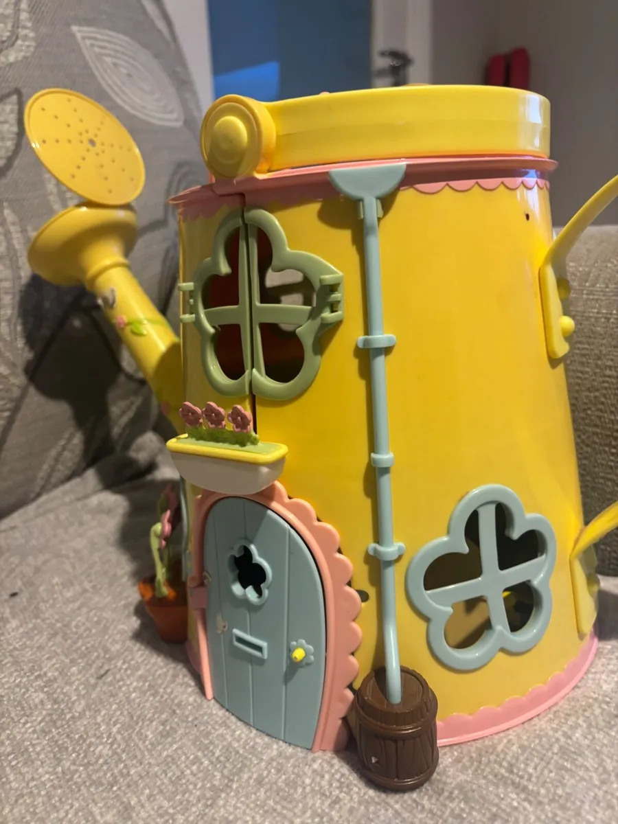 Fifi and the flowertot Toys - Image 2