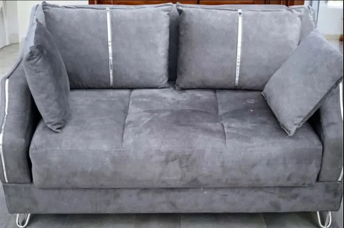 Small sofabed - Image 4