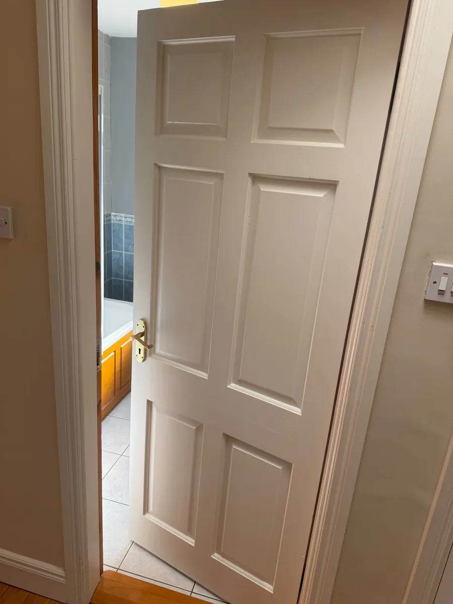 Doors - including handles, locks and himgrs - Image 2