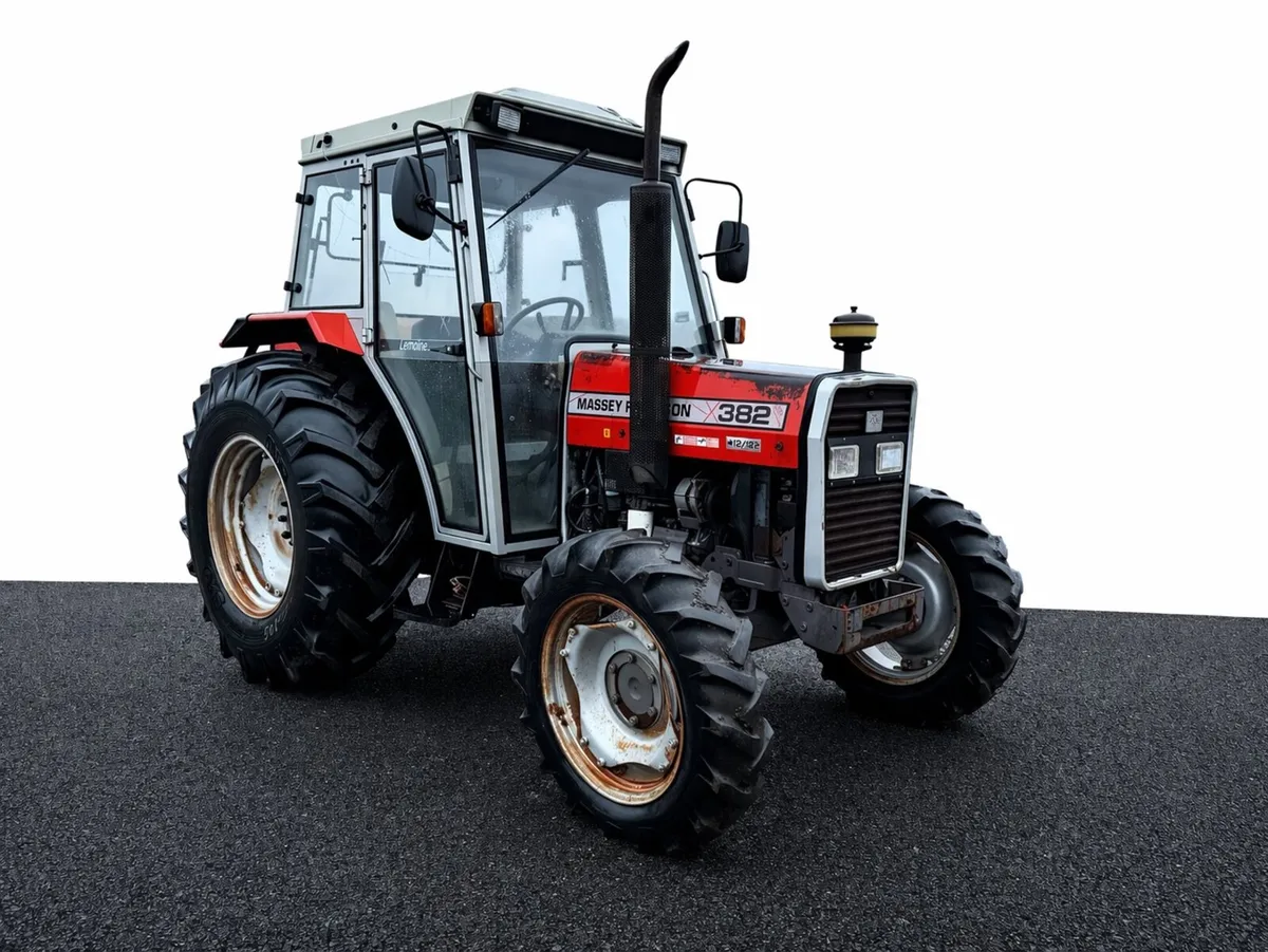 1992 Massey Ferguson 382(Jap import very low hrs) - Image 1