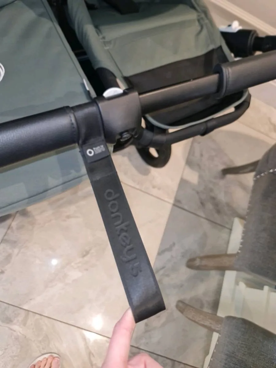 Bugaboo Donkey 5 Forest Green Package - Image 4