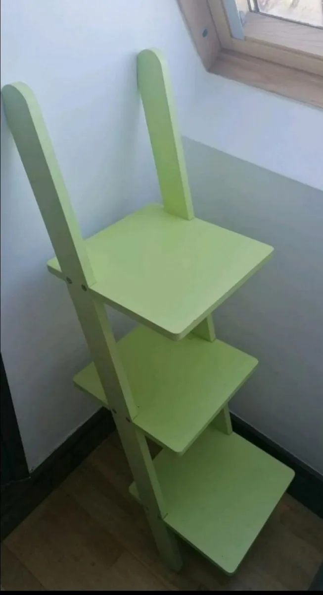 Ladder Shelves - Image 2