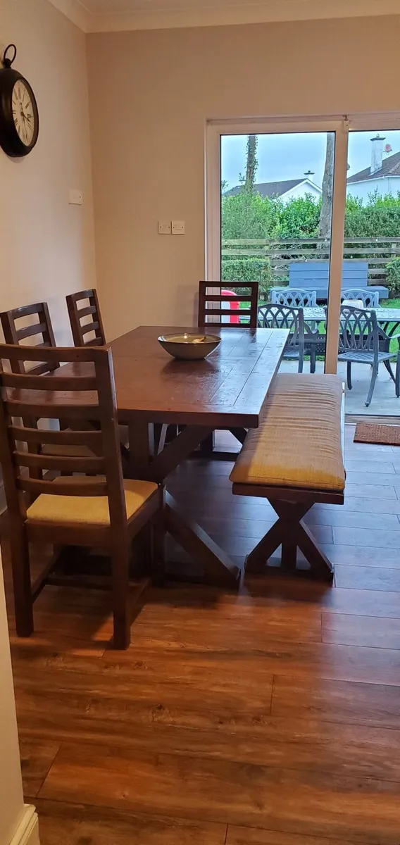 Dining Table & chairs - Image 2